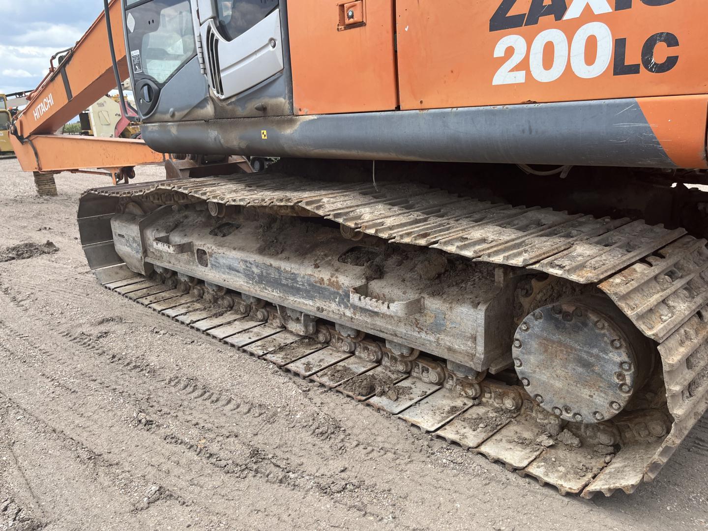 ./imagenes/INVOICE/2019/17853/EXCAVADORA HITACHI ZX200LC-3 (5).JPG